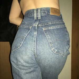 90’s Vintage High Waist Mom jeans